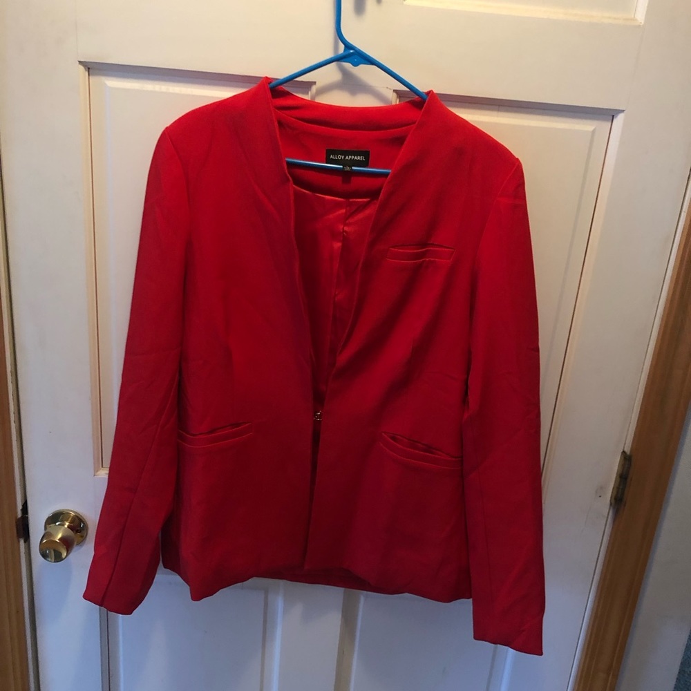 Women’s Alloy blazer